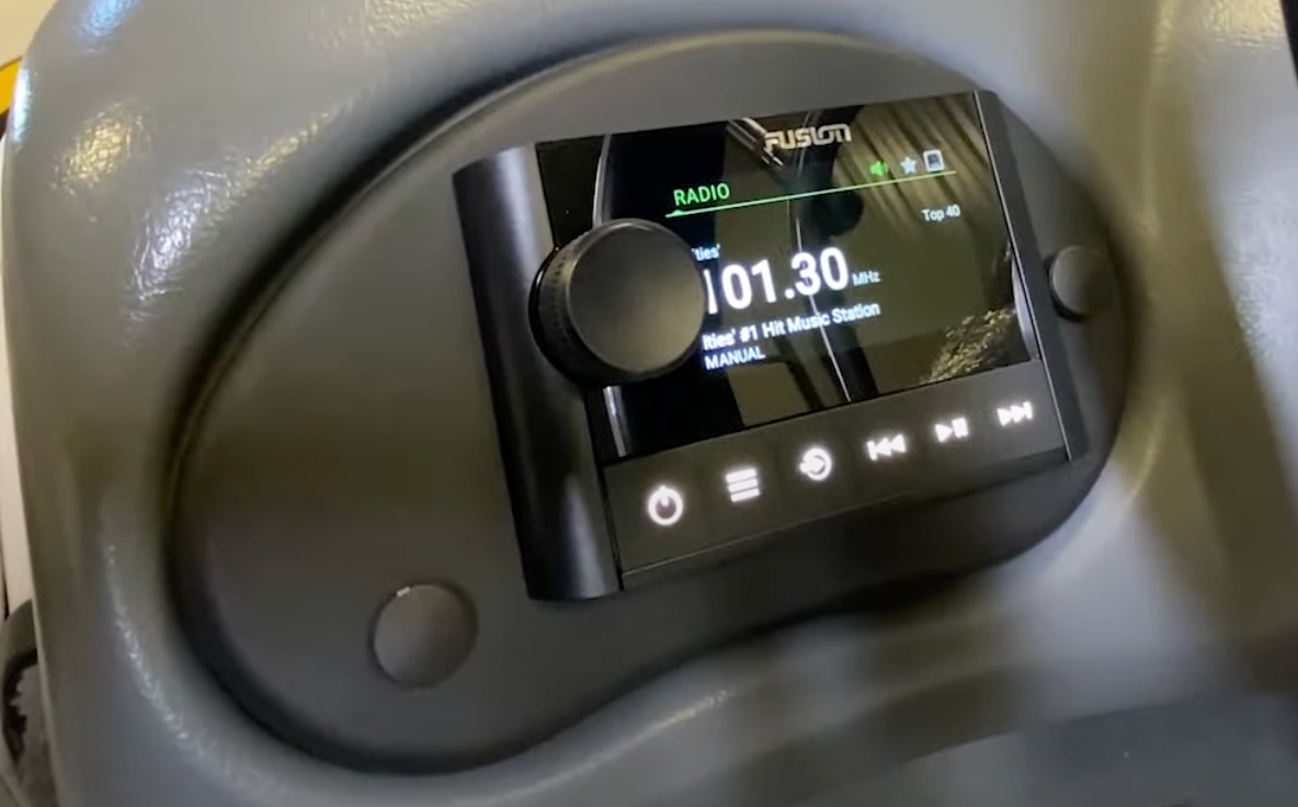 Nautique 210 Dash Stereo 3D Print File