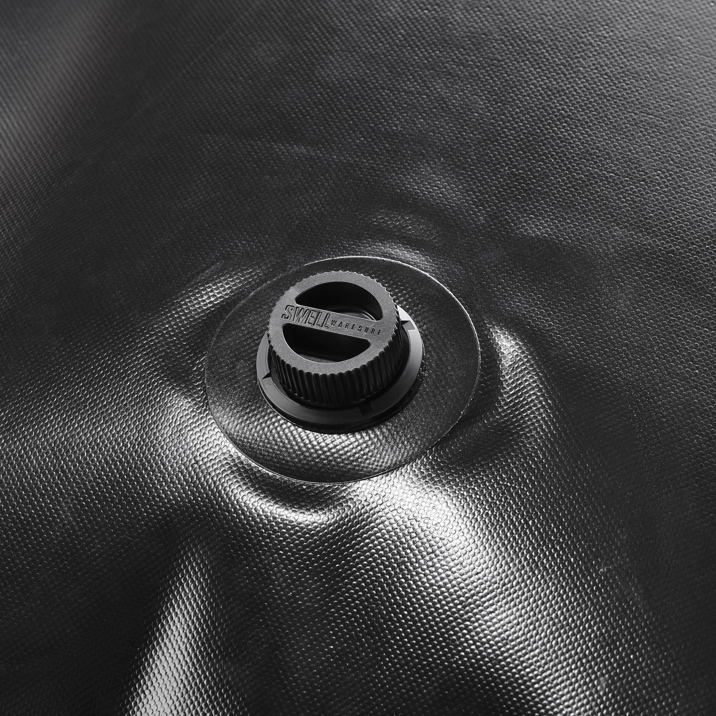SWELL Core Ballast Bag air release plug detail – easy fill and drain system with 4 reinforced 1
